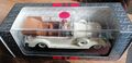 RIO 1:43 Mercedes  770k, 1938 mit Figur Eva Braun und Driver