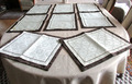 Acht elegante Platzsets für den festlichen Tisch  - Textil
