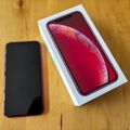 TOP iPhone XR Red 128GB + 2x Torras-Schutzglas + Torras-Handyhülle +Zubehörpaket