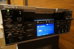 Sony HVR M25 Portabler HDV + DVCAM Recorder HÄNDLER GETESTET PAL und NTSC 