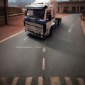 Scania 1:18 LKW MCG 143 M Topline 1:18 weiss/blau 1987 .