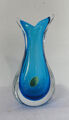 Große Zipfelvase Vase Schwalbenschwanz Murano Sommerso blau cyan 25 cm