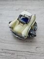 "Country Artists Speed Freaks Anger Box Ford Anglia Figur Ornament 3,5"