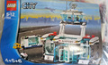 Lego 7894 City Airport mit Flugzeug geöffnet / komplett / ohne OVP