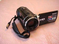 Sony HDR-CX200 Handycam Videokamera 30x Zoom , schwarz