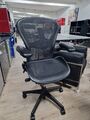 Herman Miller - Aeron B - Bürodrehstuhl - Netz - Schwarz - Vinyl - Klipper A366