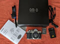 Olympus OM-D E-M10 Mark II 16.0 MP DSLR-Kamera (Nur Gehäuse) - Silber, TOP