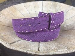 UmjuBELT Ledergürtel "Python Style violett" - TW 85 cm