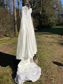 Wunderschönes Brautkleid aus Seide und anderen Materialien, Größe 42, VHB