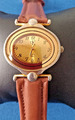 Calvin Klein Damen Armbanduhr goldfarbenes Gehäuse mit neuer Batterie - Vintage