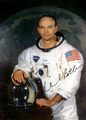 Repro-Autogramm - Apollo 11 - Postkarte - Michael Collins mit Helm