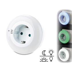 revolt LED-Nachtlicht mit Dämmerungssensor und Steckdose, 3 Farben