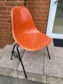 vitra Herman Miller Eames Site chair fiberglas DSS Orange