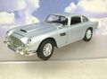 "AUTO WORLD 1/18 DIECAST JAMES BOND 007 ASTON MARTIN DB5 AUS ""KEINE ZEIT ZU STERBEN"