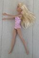 Mattel Barbie Malibu lange blonde Haare, Reifenohrringe, rosa gestreifter Badeanzug Puppe