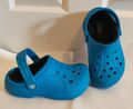Crocs Classic Dual Komfort Kunstfell Kinder UK 3 gefütterte Clogs blau Slipper