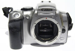 Canon EOS 300 D DSLR Digitale Spiegelreflex Kamera 6,3 Megapixel EOS 300D 