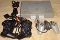 Playstation 1 Konsole mit 1 Original Controller + 2 weitere. + 6 Spiele: Virus