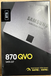 Samsung 870 QVO 8TB 2,5 Zoll SATA III Interne SSD (MZ-77Q8T0BW)