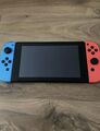 Nintendo Switch 2022 Edition 32GB Spielkonsole - Neon-Rot/Neon-Blau (10010738)