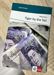 Tiger by the Tail / Philip Hewitt / Klett