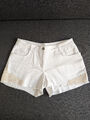 weiße sexy Jeans Hotpants Strech mit Applikation von Bodyflirt in Gr. 40