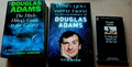 3 X DOUGLAS ADAMS BUCHPAKET - The Hitch Hiker's Guide to the Galaxy + 2