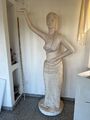 Statue Frau über 200 cm groß