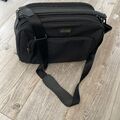 Goldpfeil Reisetasche Nylon schwarz Kosmetik Innentasche Schultergurt