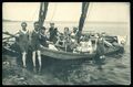 Badegäste im Boot am Meer 1900er 1910er Bademode Nordsee Ostsee - Foto-AK 14x9cm