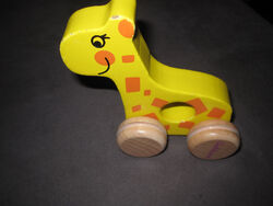 Holz Spielzeug Giraffe Greifspielzeug  Eichhorn 