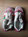 Kinder Sport  Schuhe Gr.26 Gucci.