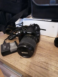 Nikon D5000 mit 18-55 mm VR Objektiv 7512  Auslösungen  D 5000