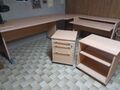 Büro Möbel L Form mit 2 Untertisch - Rollschränke  ( Buche )