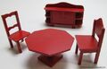 Puppenhaus Tisch Stühle Schrank Kommode rot Wohnzimmer