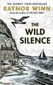 The Wild Silence: The Sunday Times Bestseller 2021 fr by Winn, Raynor 0241401461