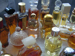 25 Parfüm (Luxus) Miniaturen Sammlung unterschiedliche Düfte