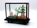Vintage Bambus Diorama Box chinesischer Kork - Kunst 3D Krane Pagode Bäume Glasbox