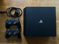 Sony PlayStation 4 Pro /  1TB / Schwarz / 2 Controller + Spiele