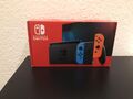 Nintendo Switch 2022 Edition 32GB Spielkonsole - Neon-Rot/Neon-Blau (10010738)