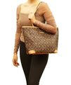 NEU Schöne Damenhandtasche/Schultertasche Braun - ein MUST-HAVE für jede Frau!