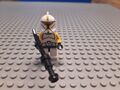 Original Lego Star Wars Clone Trooper Commander (Phase 1)mit Gewehr sw0481