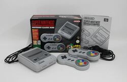 NINTENDO Super Entertainment System Classic Mini Video Game Console PAL NEW