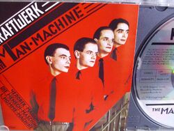 Kraftwerk- Man Machine- CAPITOL Made in UK