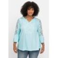 Große Größen: Shirt in Oil-dyed-Waschung, mit floraler Spitze, pastellblau, Gr.40/42