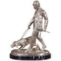 Casa Padrino Dekofigur Luxus Bronzefigur Jäger mit Hund Silber / Schwarz 45 x 28 x H. 61 cm