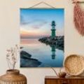 Stoffbild mit Posterleisten - Sunset at the Lighthouse - Hochformat 4:3 Größe HxB: 46.5cm x 35cm Material: Eiche