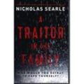 A Traitor in the Family - Nicholas Searle, Kartoniert (TB)
