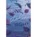 One Stolen Night (Knisternde New-Adult-Romance) - Sarah Saxx, Taschenbuch