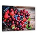 Pixxprint Leinwandbild Beerenfrüchte auf Holzdielen